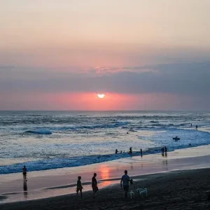 Pantai-batu-belig-sunset